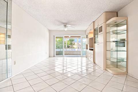 8321 Sands Point Boulevard #D305, Tamarac FL - photo 7 of 30