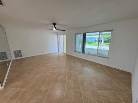 4734 NW 49th Court, Tamarac FL - photo 7 of 32