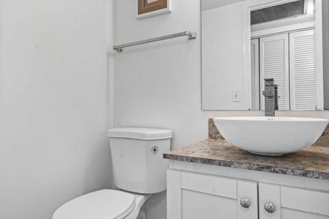 1038 Cambridge B, Deerfield Beach FL - photo 8 of 19