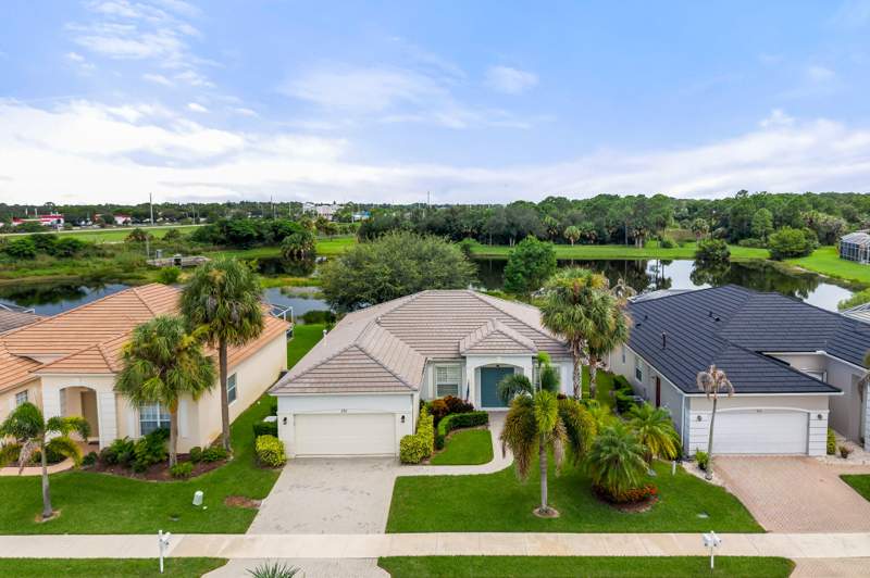 3 bedroom Single Family Residence at 531 SW Lake Manatee Way, Lakeforest At St Lucie West Phase 1, Port St. Lucie — photo 5