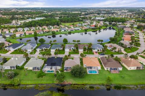 531 SW Lake Manatee Way, Port St. Lucie FL - photo 9 of 56