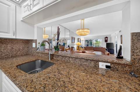 7348 N Devon Drive #203, Tamarac FL - photo 9 of 41