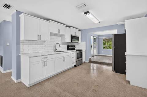 820 E 13th Street, Stuart FL - photo 8 of 28