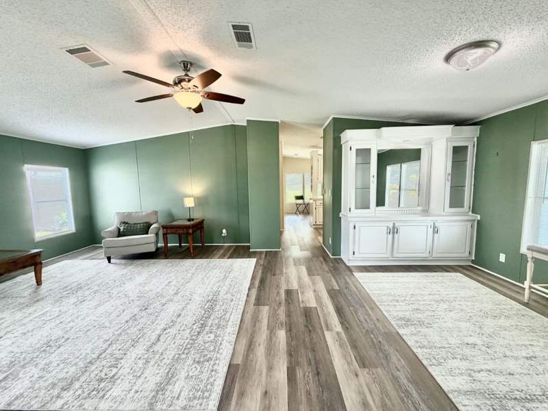 2 bedroom Mobile Home at 3333 Columbrina Circle, Savanna Club Plat III, Port St. Lucie — photo 5