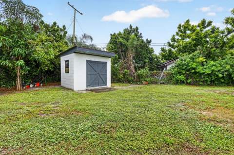 820 E 13th Street, Stuart FL - photo 24 of 28
