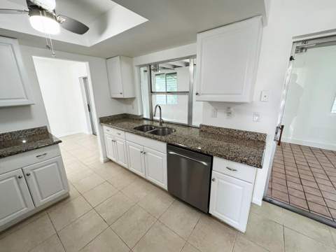 4740 NW 49th Court, Tamarac FL - photo 16 of 32