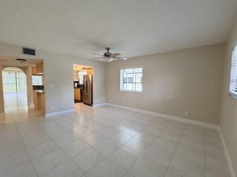 7625 NW 79th Avenue #Unit 107, Tamarac FL - photo 10 of 32