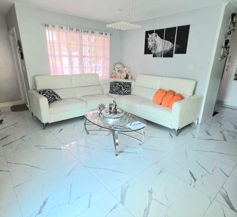 3 bedroom Single Family Residence at 6521 Harding Street, Driftwood Plaza, Hollywood — photo 3