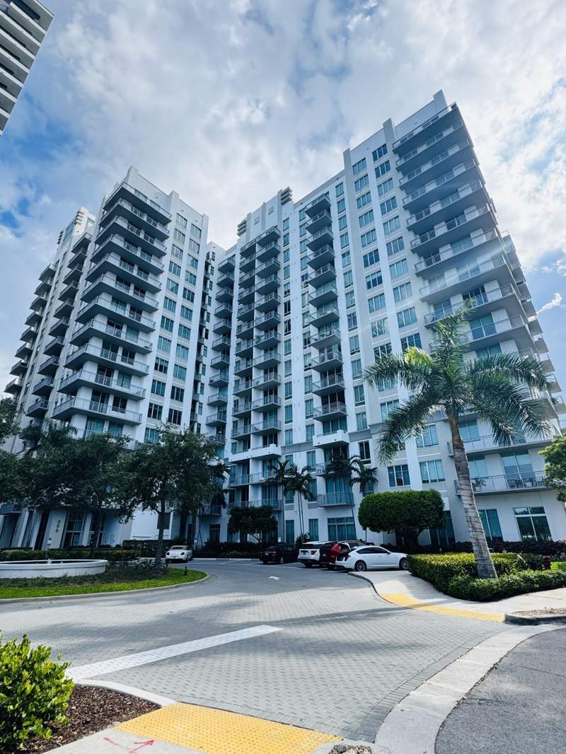 1 bedroom Condominium at 300 S Australian Avenue #702, Edge Condo No One, West Palm Beach — photo 2