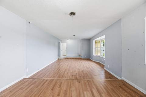 2700 NW 36th Avenue, Lauderdale Lakes FL - photo 8 of 31
