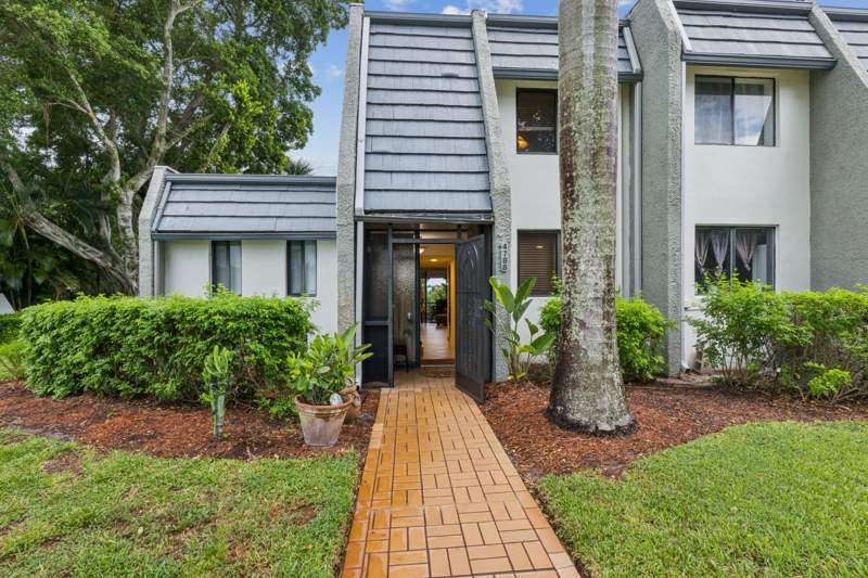 3 bedroom Townhouse at 4788 Esedra Court, Fountains Of Palm Beach Condo 4, Lake Worth — photo 4