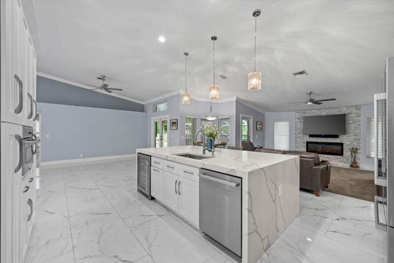6 bedroom Single Family Residence at 12038 Key Lime Boulevard, West Palm Beach, West Palm Beach — photo 5