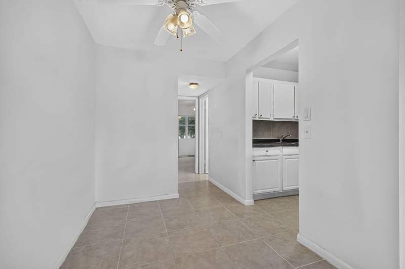 1 bedroom Condominium at 210 Canterbury J #1, Canterbury Condos, West Palm Beach — photo 3