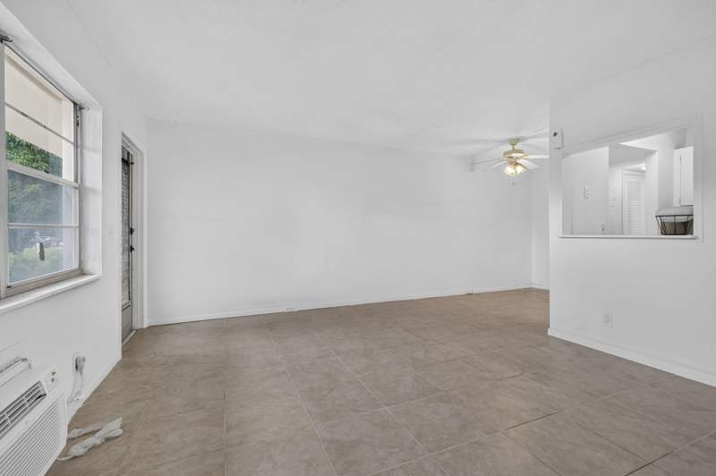 1 bedroom Condominium at 210 Canterbury J #1, Canterbury Condos, West Palm Beach — photo 4