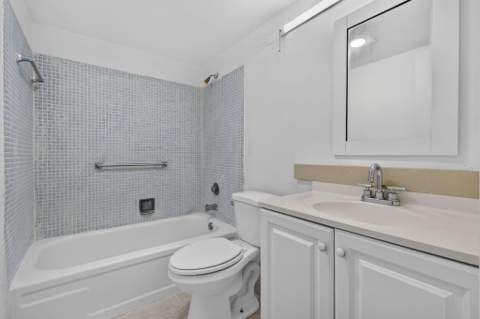 210 Canterbury J #1, West Palm Beach FL - photo 11 of 36