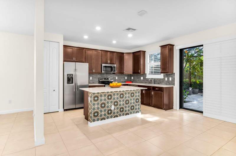 4 bedroom Townhouse at 12822 Anthorne Lane, Flavor Pict Townhomes Pud Replat, Boynton Beach — photo 3