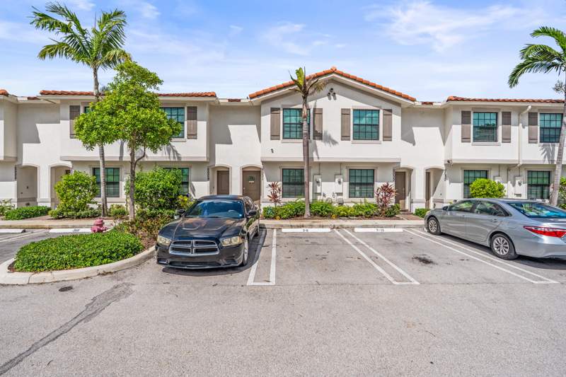 2 bedroom Townhouse at 5031 Genove Place, Mediterranea, Riviera Beach — photo 2