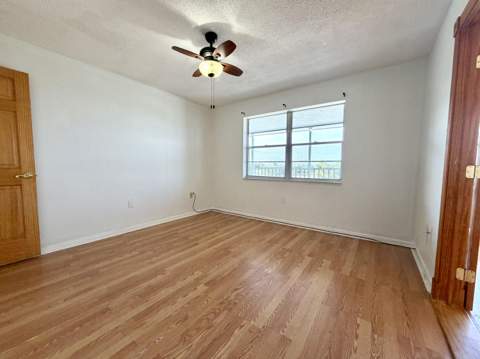 1502 S Lakeside Drive ##401, Lake Worth Beach FL - photo 17 of 41