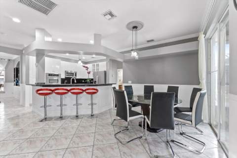 16363 Segovia Circle, Pembroke Pines FL - photo 12 of 65