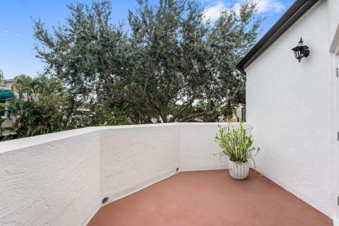 6614 Villa Sonrisa Drive #123, Boca Raton FL - photo 22 of 47