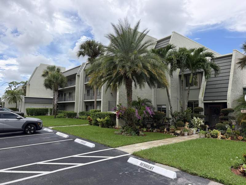 1 bedroom Condominium at 4120 Tivoli Court #208, Fountains Of Palm Beach Condo 7, Lake Worth — photo 4