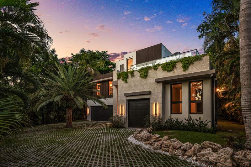 5 bedroom Single Family Residence at 5 Barefoot Lane, Hypoluxo Island Add, Lantana — photo 5