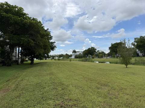 4120 Tivoli Court #208, Lake Worth FL - photo 6 of 40