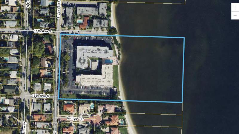 2 bedroom Condominium at 1502 S Lakeside Drive ##401, Palm Lake 1 Condo, Lake Worth Beach — photo 2
