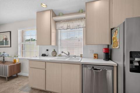 4238 Royal Oak Drive, Palm Beach Gardens FL - photo 12 of 51