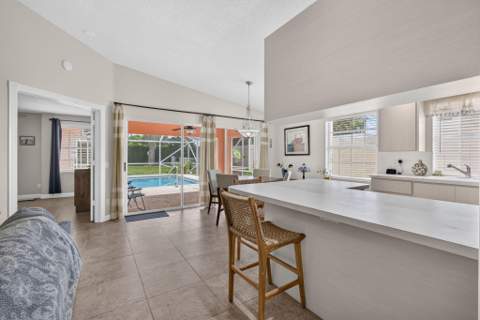 4238 Royal Oak Drive, Palm Beach Gardens FL - photo 14 of 51