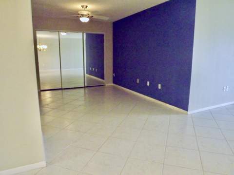 6112 Huntwick Terrace #205, Delray Beach FL - photo 21 of 33