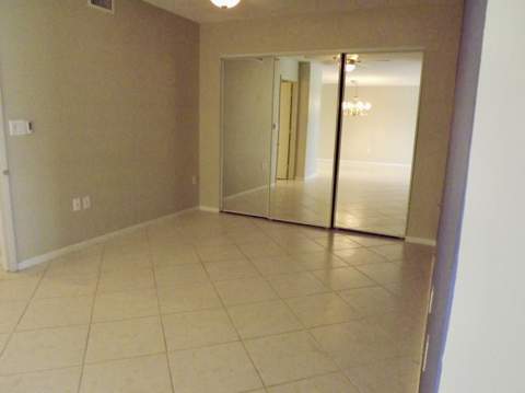 6112 Huntwick Terrace #205, Delray Beach FL - photo 22 of 33