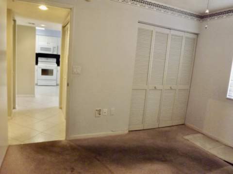 6112 Huntwick Terrace #205, Delray Beach FL - photo 15 of 33
