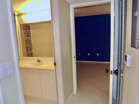 6112 Huntwick Terrace #205, Delray Beach FL - photo 20 of 33