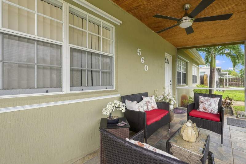 3 bedroom Single Family Residence at 560 Seagrape Road, San Castle 1st And 2nd Adds, Lantana — photo 5