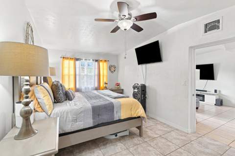 560 Seagrape Road, Lantana FL - photo 16 of 26