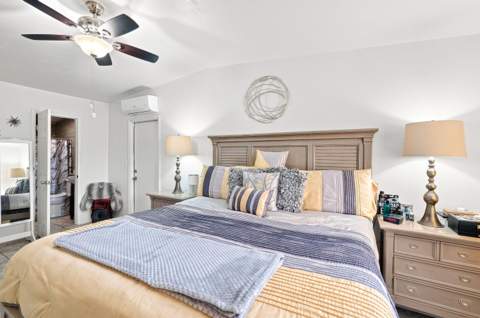 560 Seagrape Road, Lantana FL - photo 15 of 26