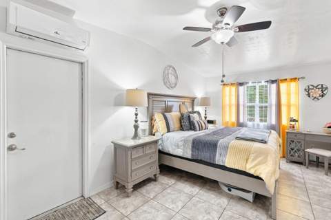 560 Seagrape Road, Lantana FL - photo 13 of 26