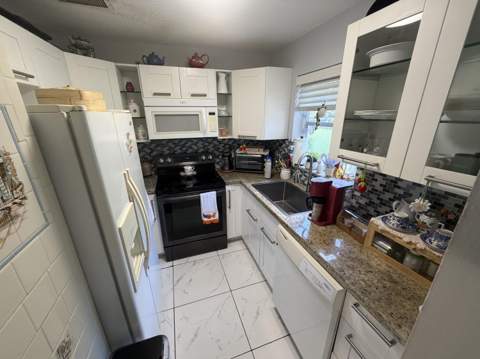 4100 Crystal Lake Drive #110, Deerfield Beach FL - photo 15 of 25