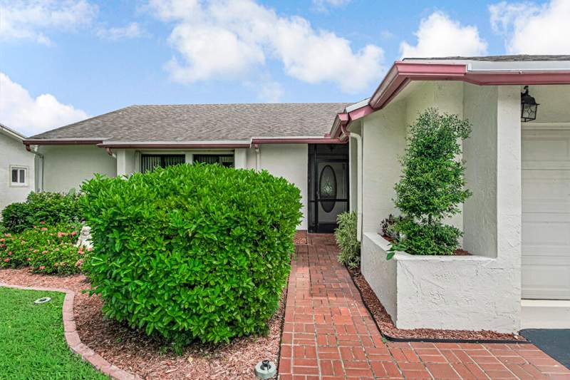 2 bedroom Single Family Residence at 10301 Greenbriar Court, Riviera, Boca Raton — photo 5