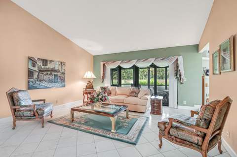 10301 Greenbriar Court, Boca Raton FL - photo 9 of 49