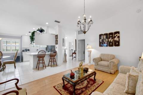8403 Cozumel Lane, Wellington FL - photo 14 of 76
