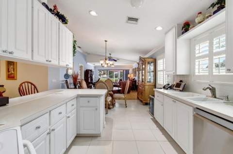 8403 Cozumel Lane, Wellington FL - photo 8 of 76