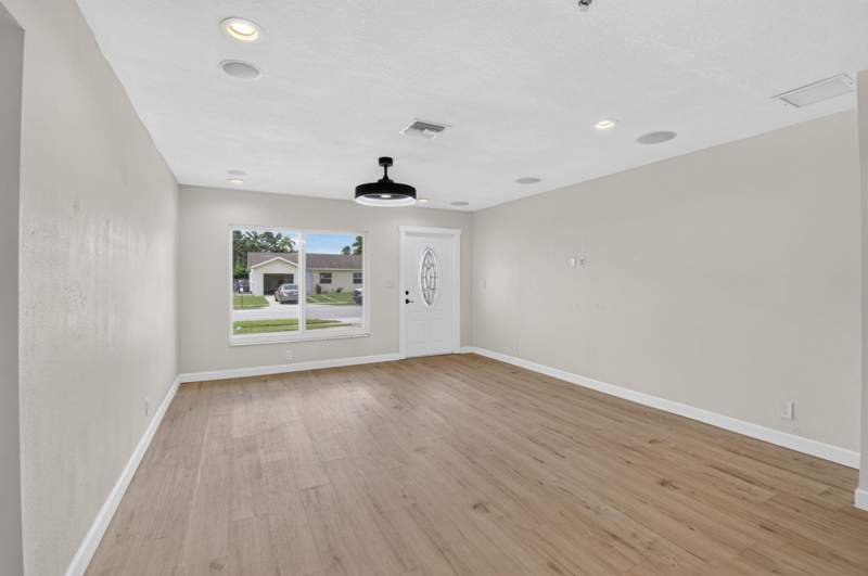 2 bedroom Single Family Residence at 9686 SW 2nd Street, Sandalfoot Cove Sec 4, Boca Raton — photo 4