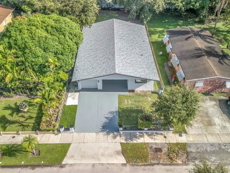 4 bedroom Single Family Residence at 4531 SW 20th Street, Carver Ranches, West Park — photo 4