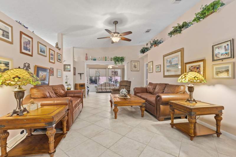 3 bedroom Single Family Residence at 6156 Alexandria Circle, Palm Grove Subdivision, Fort Pierce — photo 4