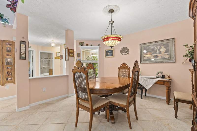 3 bedroom Single Family Residence at 6156 Alexandria Circle, Palm Grove Subdivision, Fort Pierce — photo 5