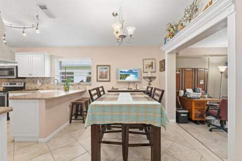 6156 Alexandria Circle, Fort Pierce FL - photo 23 of 28
