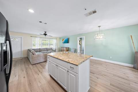 5810 Tucker Road, Jupiter FL - photo 9 of 29