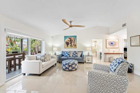 140 Arrowhead Circle, Jupiter FL - photo 10 of 29
